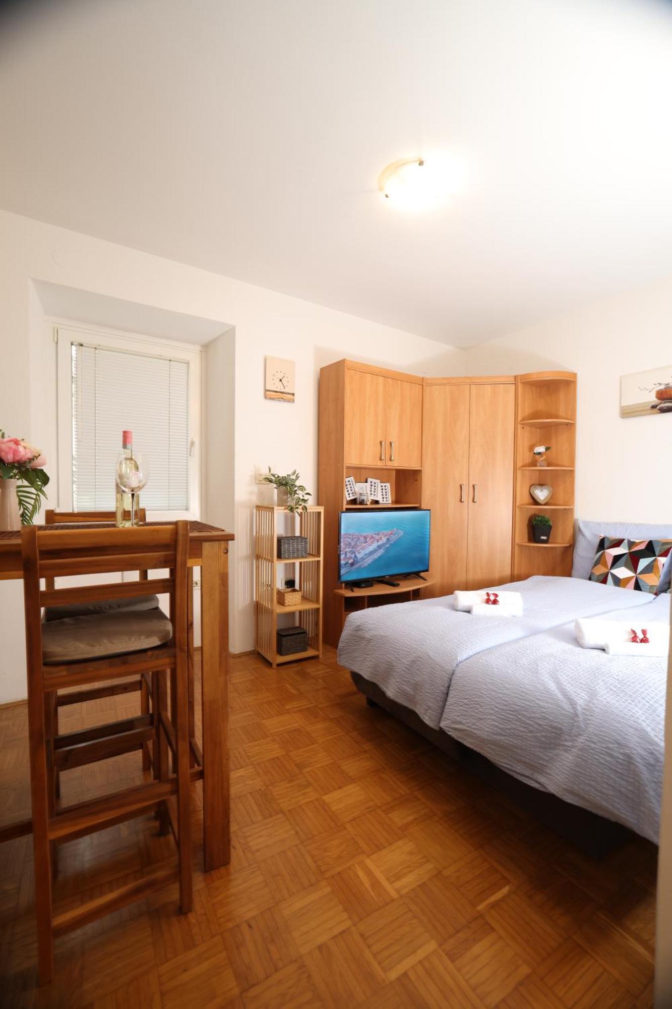 Appartement Mhouse à Piran Extérieur photo